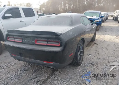 2019 Dodge Challenger Sxt z USA, uszkodzony, nr VIN 2C3CDZAG6KH549433
